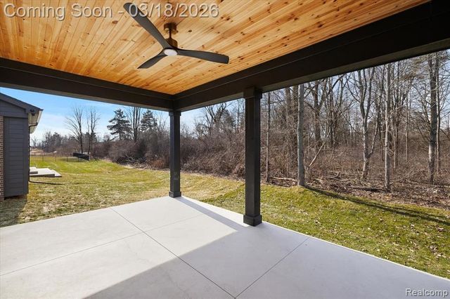 57553 Meadowridge Drive, Washington, MI 48094