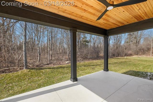 57553 Meadowridge Drive, Washington, MI 48094