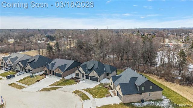 57553 Meadowridge Drive, Washington, MI 48094