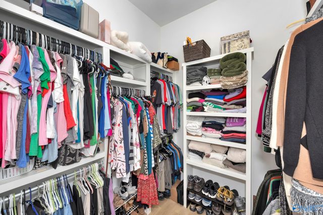 6202 Pembrook Pond Place SE, Owens Cross Roads, AL 35763