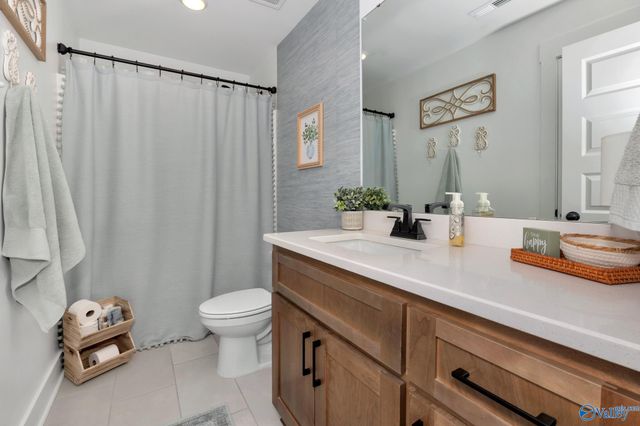 6202 Pembrook Pond Place SE, Owens Cross Roads, AL 35763