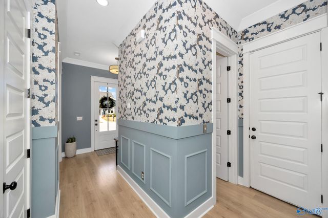 6202 Pembrook Pond Place SE, Owens Cross Roads, AL 35763