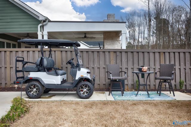 6202 Pembrook Pond Place SE, Owens Cross Roads, AL 35763