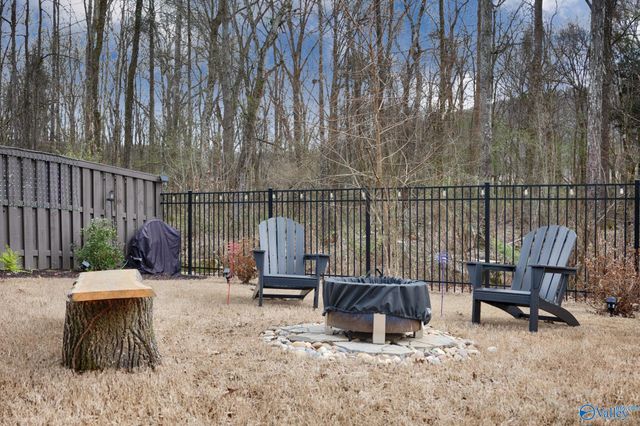 6202 Pembrook Pond Place SE, Owens Cross Roads, AL 35763