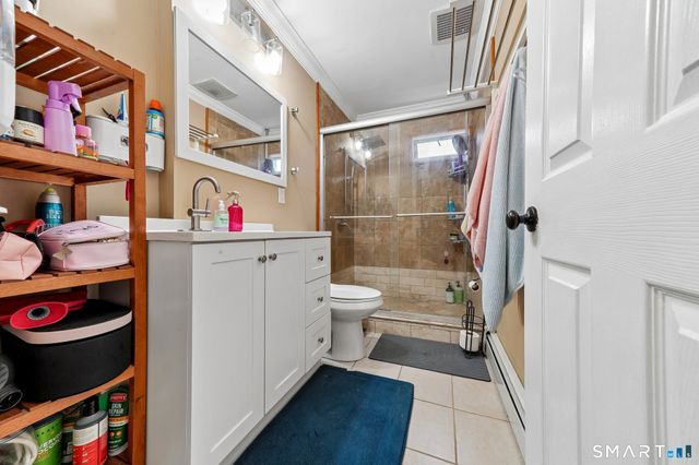 359-361 Pacific Street, Bridgeport, CT 06604