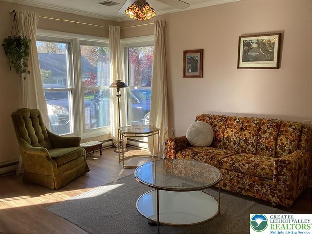 30 Wilden Drive, Palmer Twp, PA 18045