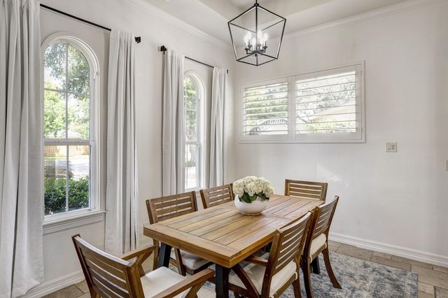 1324 Bingle Road, Spring Valley Village, TX 77055