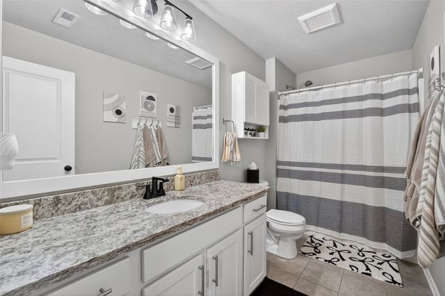 6510 Sunlight Drive, Pleasant Hill, IA 50327