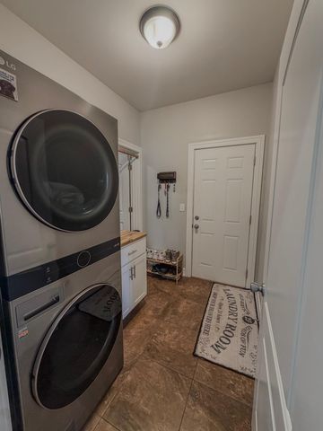 1104 Short Drive, Knox, IN 46534