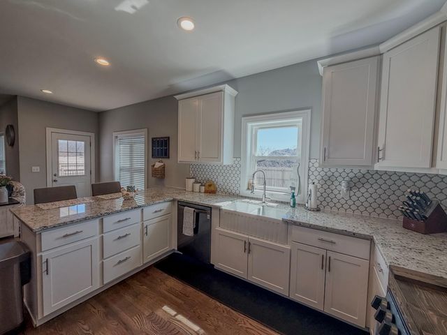 1104 Short Drive, Knox, IN 46534