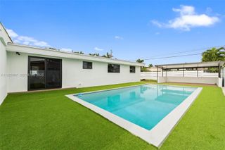 7731 Farragut St, Hollywood, FL 33024