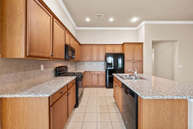 8917 Perimeter Street, Denton, TX 76207