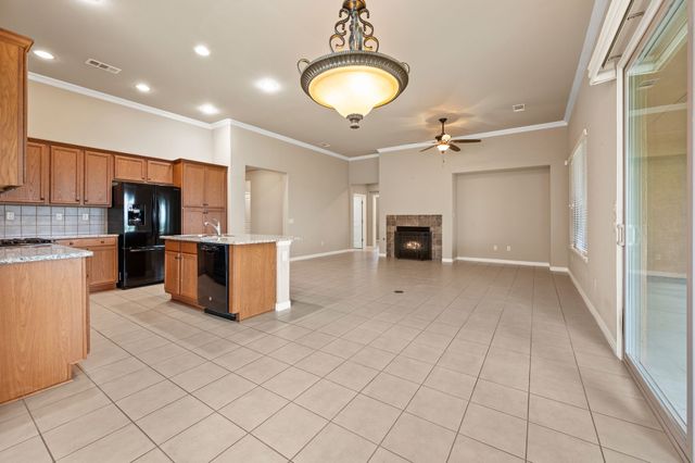 8917 Perimeter Street, Denton, TX 76207