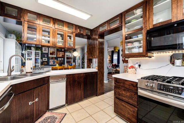 1215 Old Charter Court, Little Rock, AR 72211