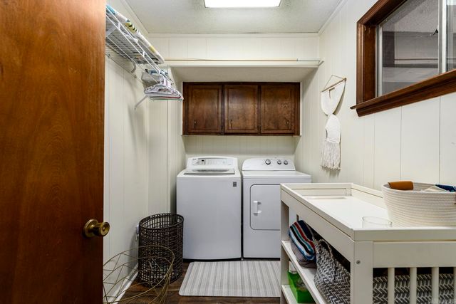 1215 Old Charter Court, Little Rock, AR 72211