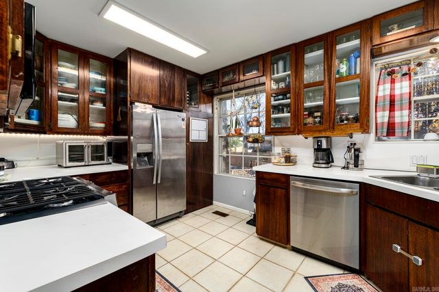 1215 Old Charter Court, Little Rock, AR 72211