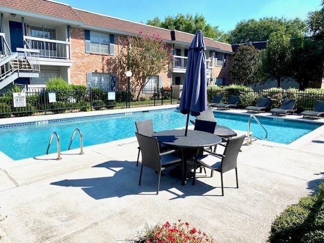 2350 Bering Drive 8, Houston, TX 77057