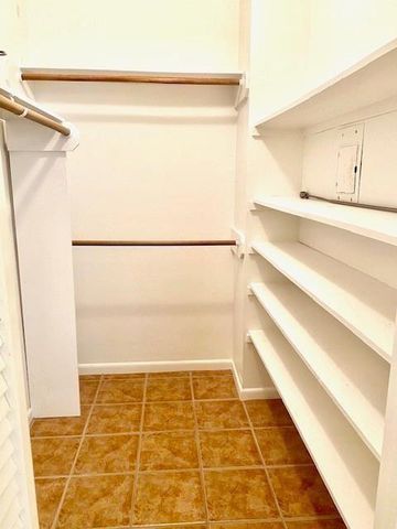 2350 Bering Drive 8, Houston, TX 77057