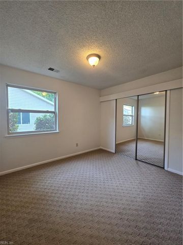 4237 Smokey Lake DR, Virginia Beach, VA 23462