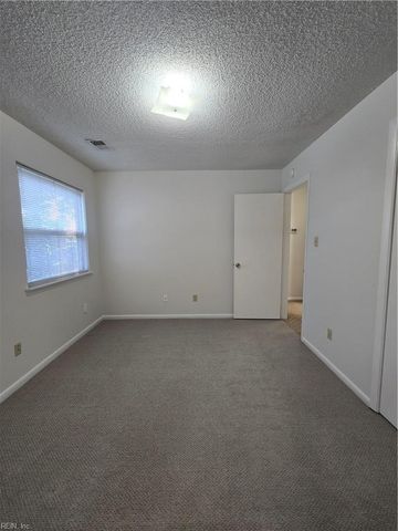4237 Smokey Lake DR, Virginia Beach, VA 23462