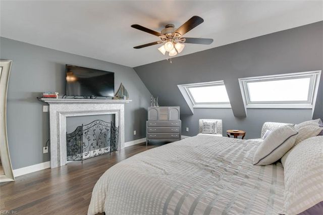 1874 E Ocean View Ave Apt A, Norfolk, VA 23503