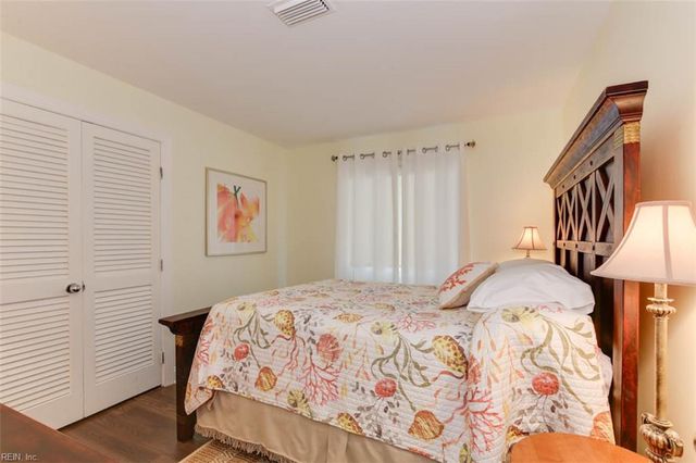 1874 E Ocean View Ave Apt A, Norfolk, VA 23503