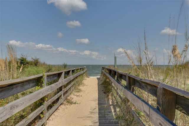 1874 E Ocean View Ave Apt A, Norfolk, VA 23503