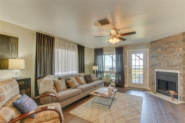 1874 E Ocean View Ave Apt A, Norfolk, VA 23503