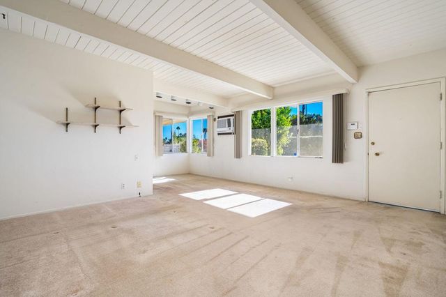 694 S Canon Drive, Palm Springs, CA 92264