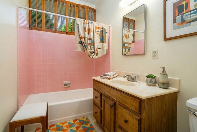 694 S Canon Drive, Palm Springs, CA 92264