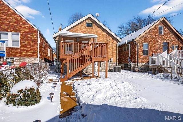 5722 Murdoch Avenue, St Louis, MO 63109