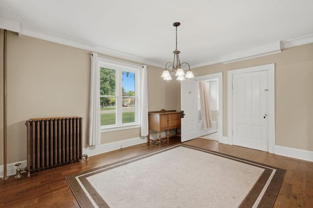 600 Madison Street SE, Watertown, MN 55388