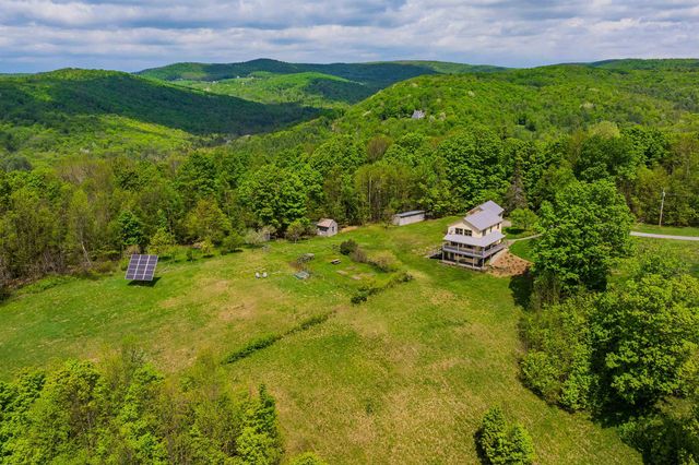 89 Jordan Road, Strafford, VT 05072