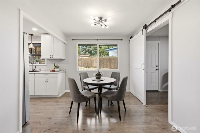 15814 Larch Way, Lynnwood, WA 98087