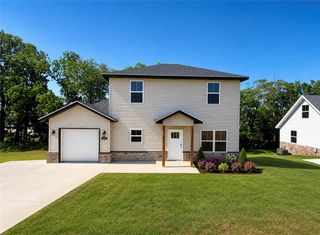 334 LaVona Lane, Huntsville, AR 72740