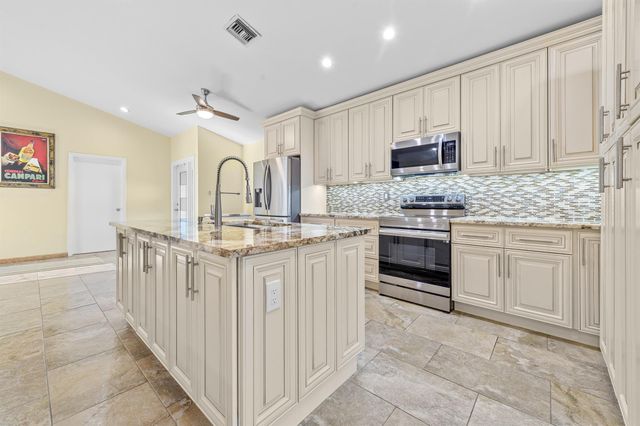 1930 NW 10th Street, Delray Beach, FL 33445