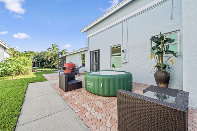 1930 NW 10th Street, Delray Beach, FL 33445