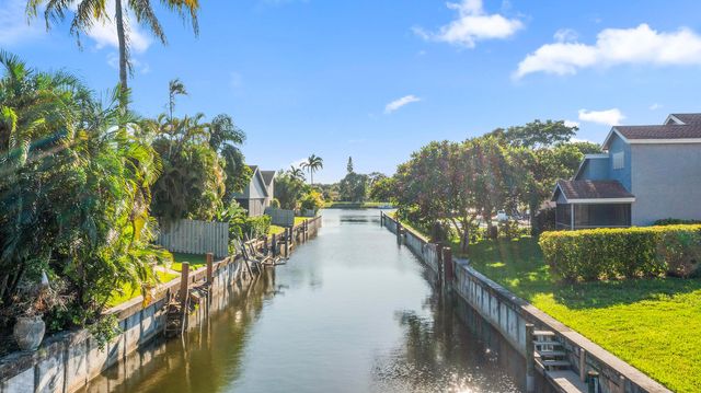 1930 NW 10th Street, Delray Beach, FL 33445