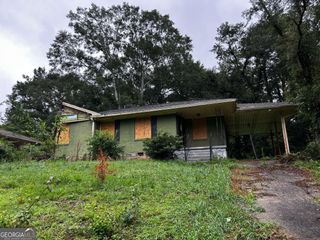 2332 Pinewood Drive, Decatur, GA 30032