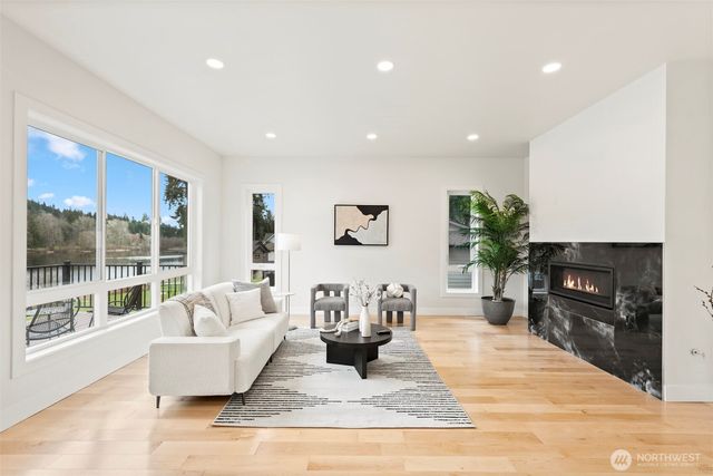 7612 129th Avenue SE, Newcastle, WA 98056