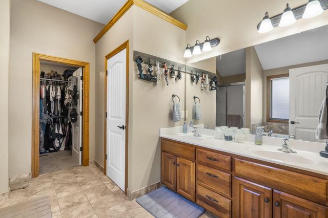 5817 W Alexa Lane, Springfield, MO 65802