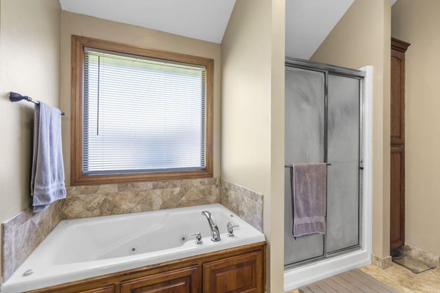 5817 W Alexa Lane, Springfield, MO 65802