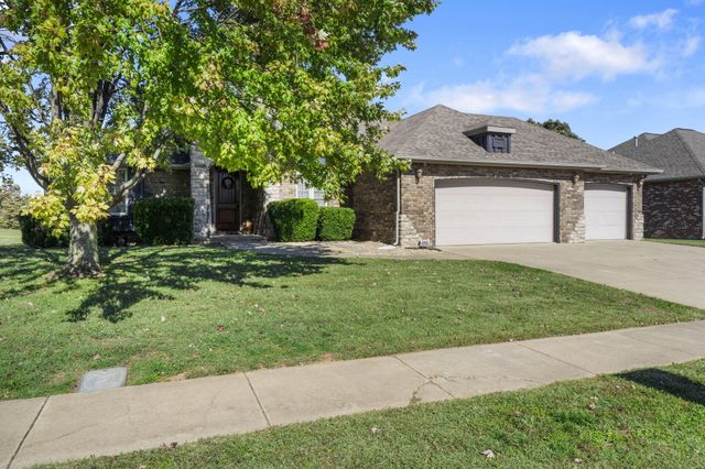 5817 W Alexa Lane, Springfield, MO 65802