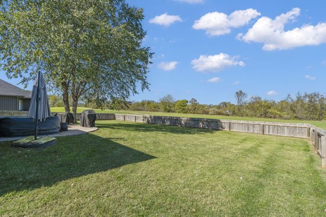 5817 W Alexa Lane, Springfield, MO 65802