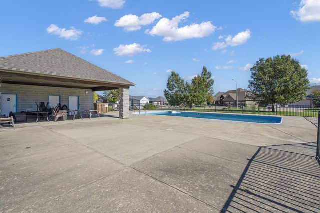 5817 W Alexa Lane, Springfield, MO 65802