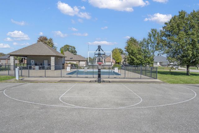 5817 W Alexa Lane, Springfield, MO 65802