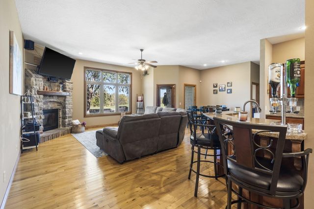 5817 W Alexa Lane, Springfield, MO 65802