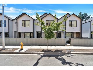 12025 Se 5TH St, Vancouver, WA 98683