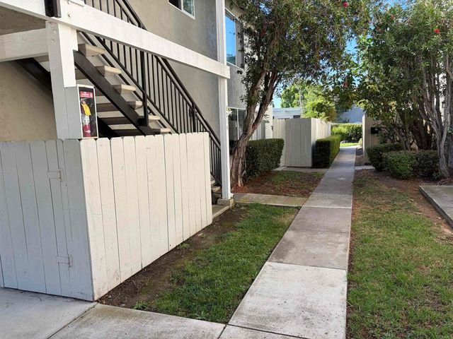 8012 Camino Huerta, San Diego, CA 92122