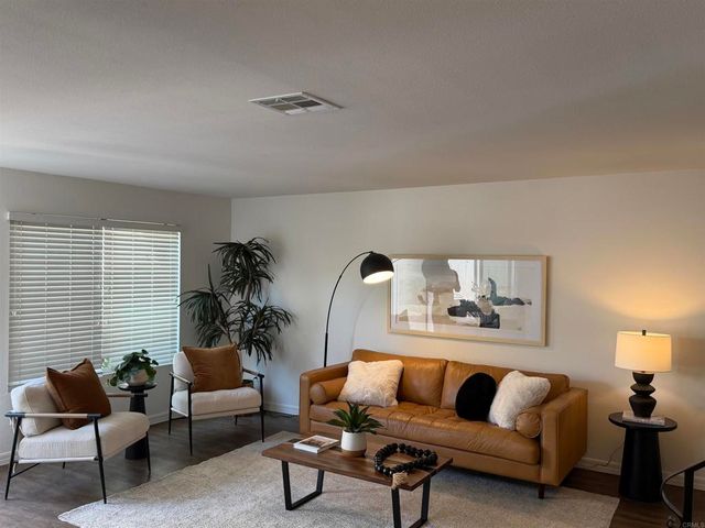 8012 Camino Huerta, San Diego, CA 92122